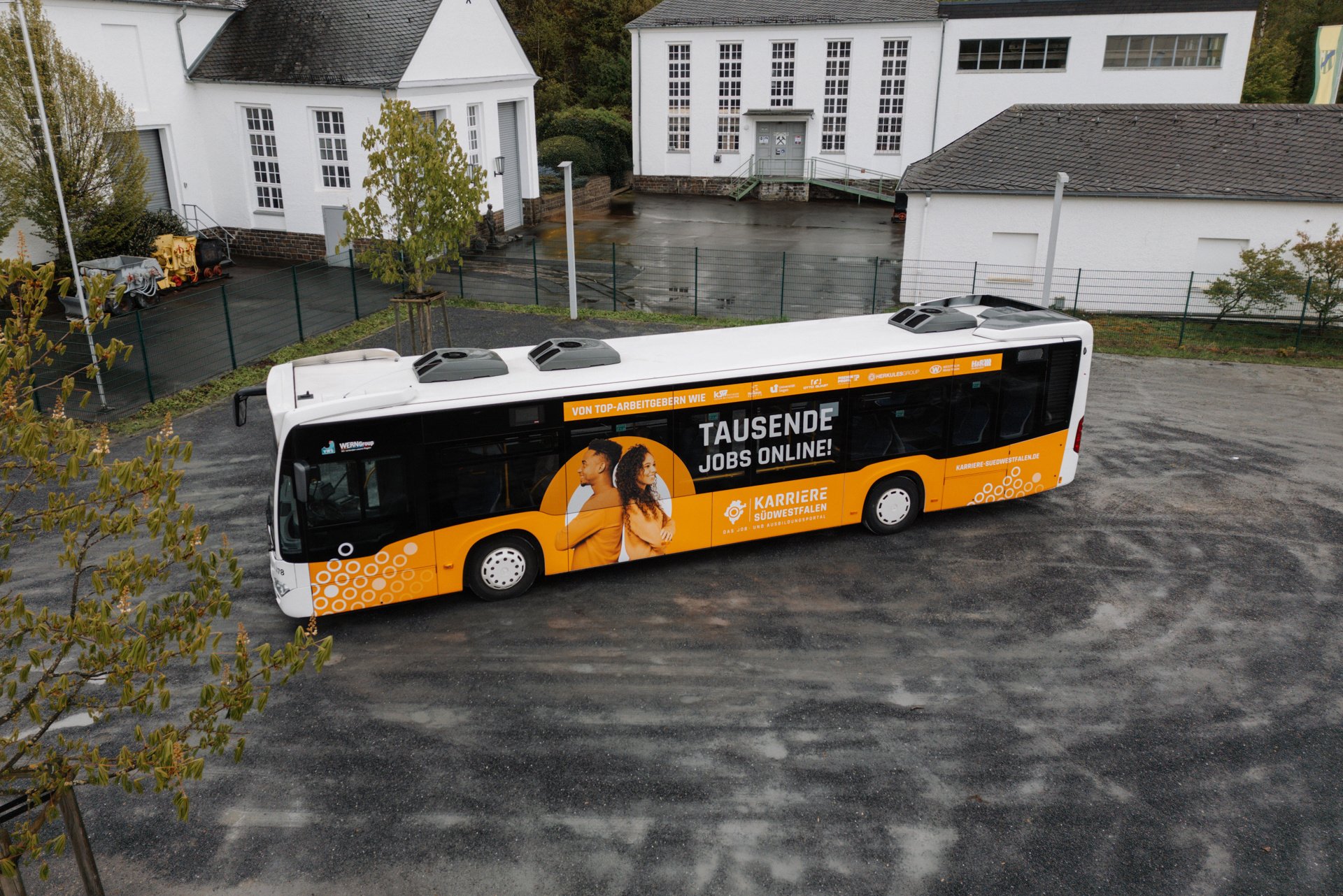 Karriere_Suedwestfalen_Buswerbung